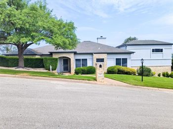 102 Paragon CT