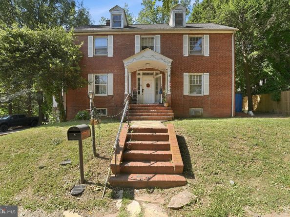 6025 Arlington Boulevard, Falls Church VA 22044