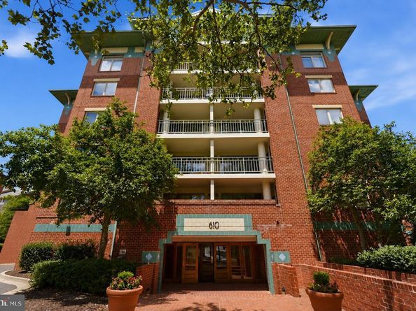 610 N West Street N 105, Alexandria VA 22314