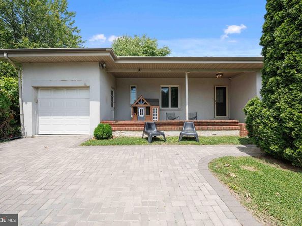 212 Skyline Drive, Feasterville Trevose PA 19053
