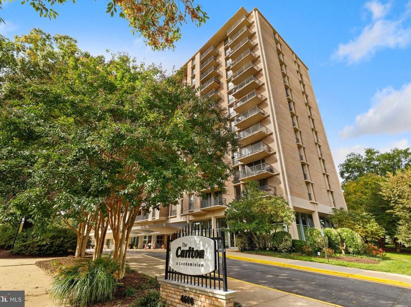 4600 S Four Mile Run Drive 822, Arlington VA 22204