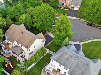 2780 Honeysuckle Lane