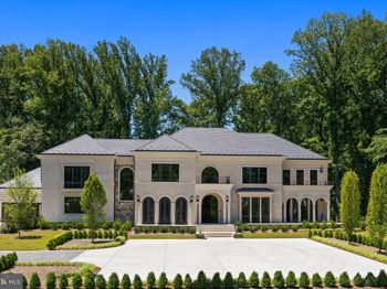 7112 Natelli Woods Lane