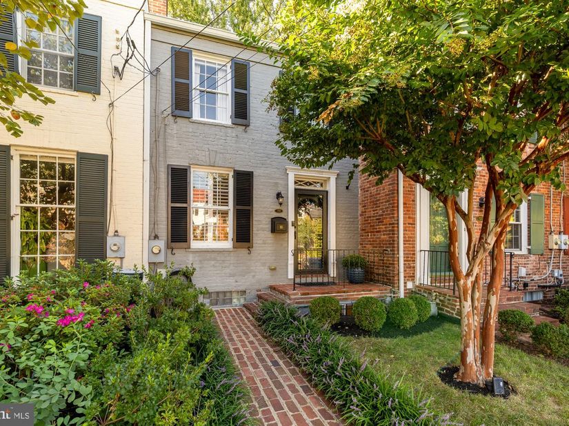 709 S Royal Street, Alexandria VA 22314