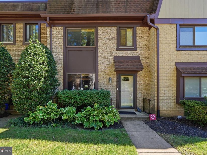 2902 Jermantown Road 27, Oakton VA 22124