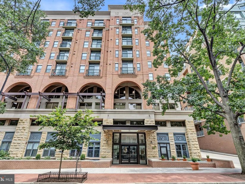1111 25TH Street NW 709, Washington DC 20037