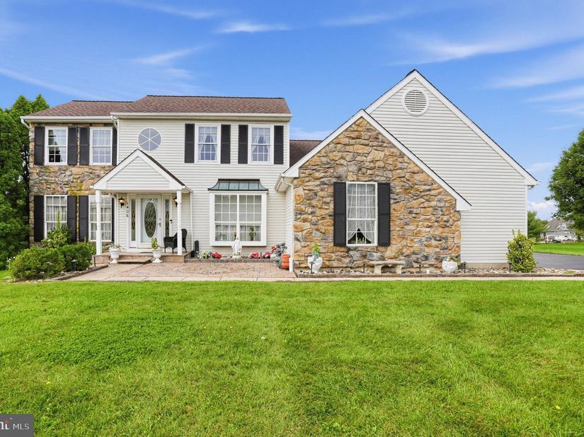 1406 Bentley Drive, Warrington PA 18976