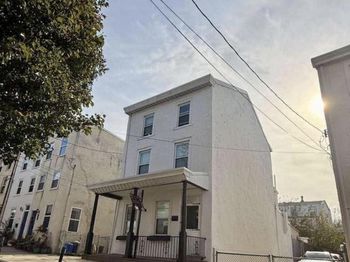 193 Dupont Street