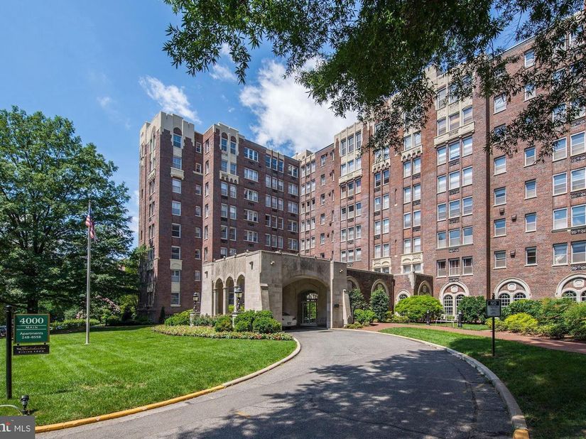 4000 Cathedral Avenue NW 832B, Washington DC 20016