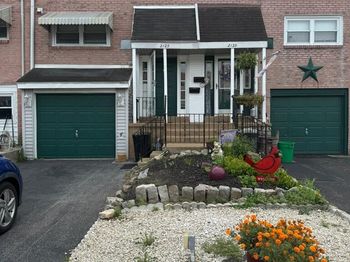2123 Ravenwood Road