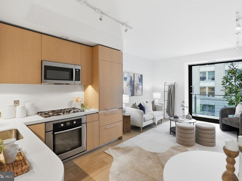 925 H Street NW 308, Washington DC 20001