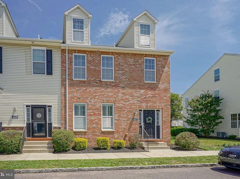 4427 Riverview Lane 48, Philadelphia PA 19129