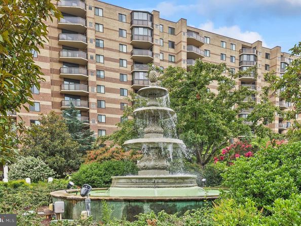 8370 Greensboro Drive 402, Mclean VA 22102
