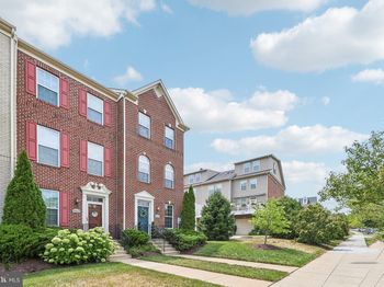 3801 Commodore Joshua Barney Drive NE