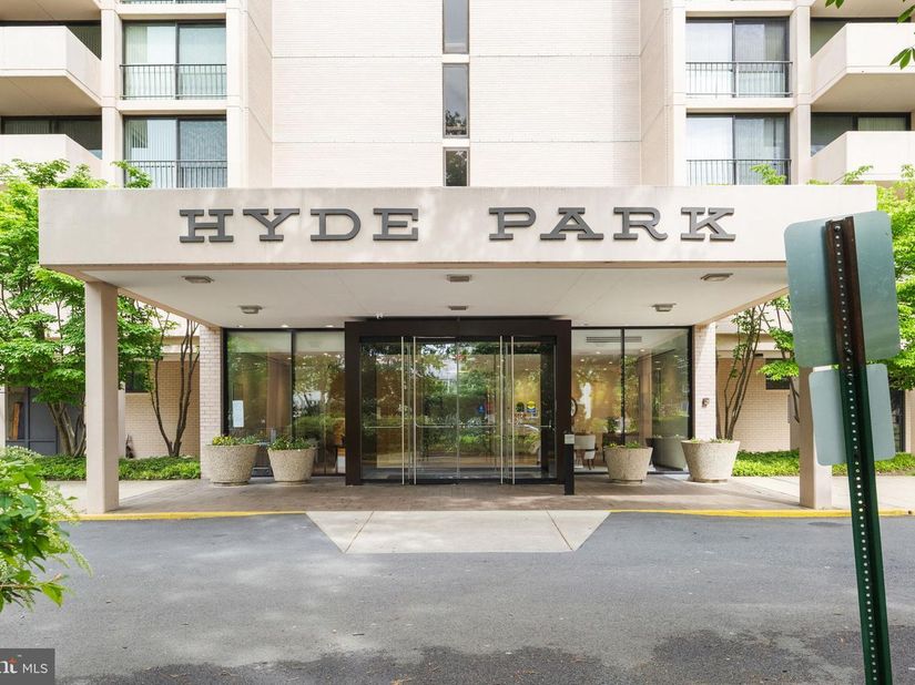 4141 N Henderson Road 1026, Arlington VA 22203