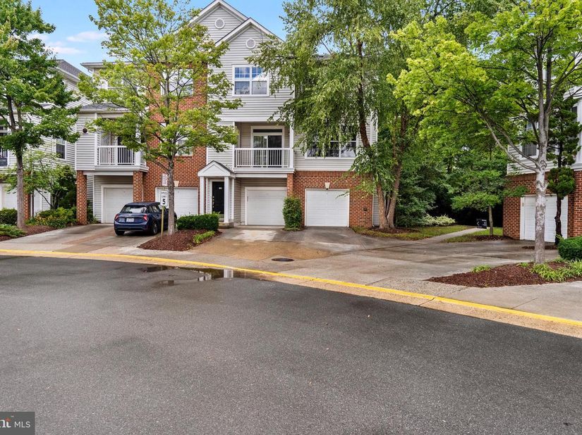 13090 Marcey Creek Road 13090, Herndon VA 20171