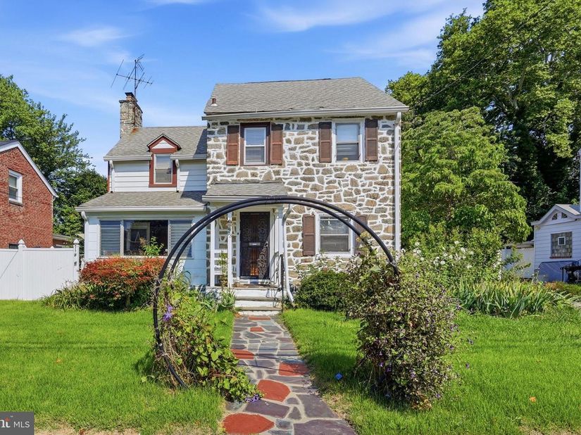 23 E Providence Road, Lansdowne PA 19050