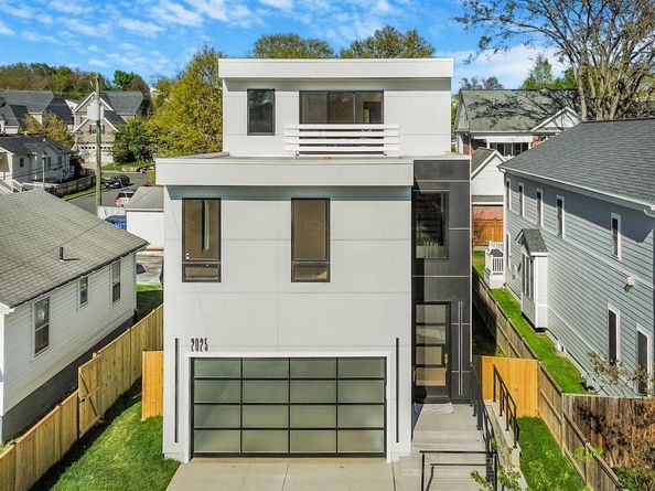 2025 N Emerson Street, Arlington VA 22207