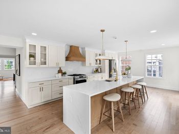 1805 S Pollard Street