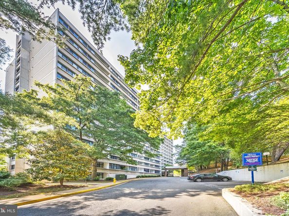 5911 Edsall Road 912, Alexandria VA 22304