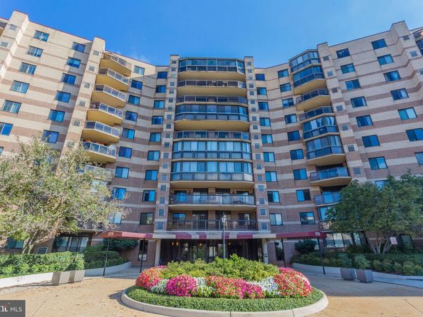 8360 Greensboro Drive 516, Mclean VA 22102