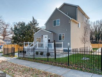 3151 Newton Street NE