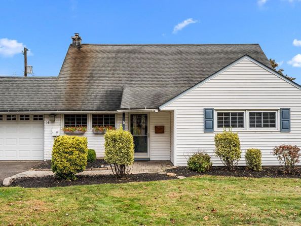 14 High Road, Levittown PA 19056