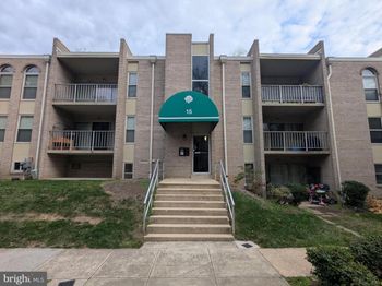 15 Canterbury Square