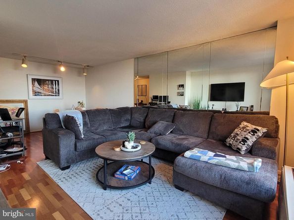 1420 Locust Street 14P, Philadelphia PA 19102
