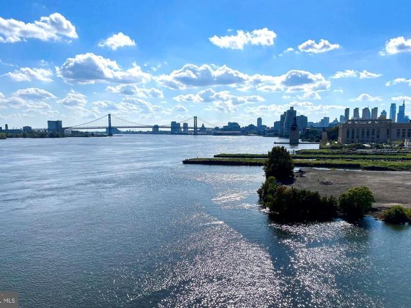 3031 Bridgeview Walk 3F, Philadelphia PA 19125