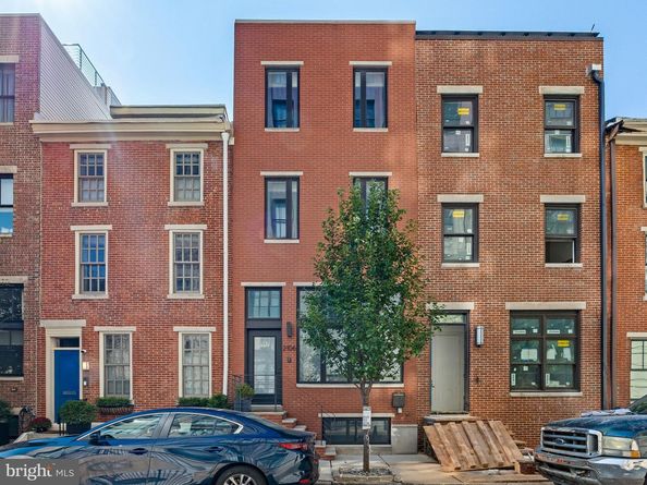 2106 Spring Street, Philadelphia PA 19103