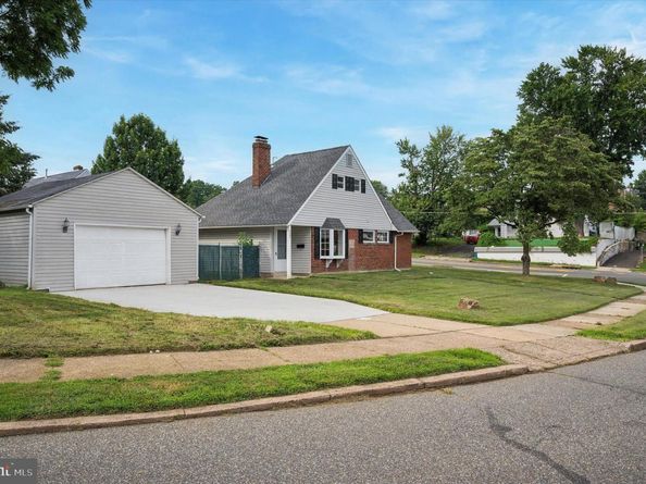 727 Sherrie Road, Philadelphia PA 19115