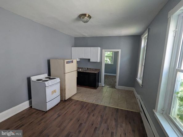 1410 S 52nd Street, Philadelphia PA 19143