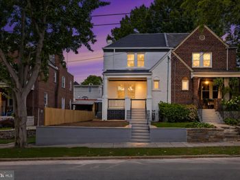 536 Oneida Place NW