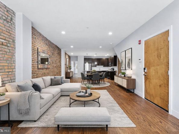 924 S 11TH Street 101, Philadelphia PA 19147