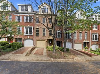 2139 N Pierce Court