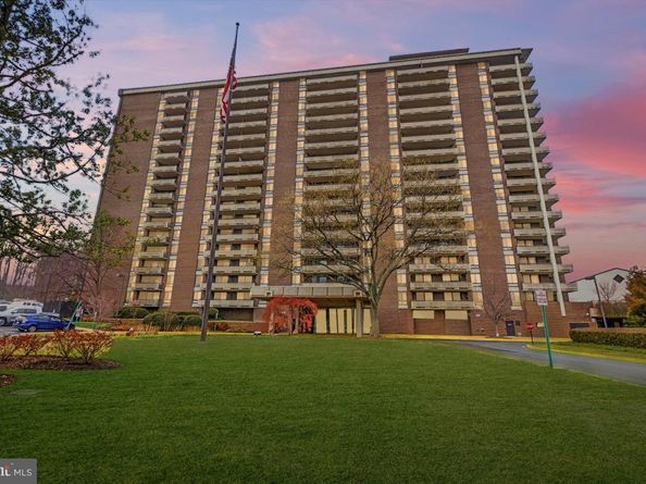 1800 Old Meadow Road 1204, Mclean VA 22102