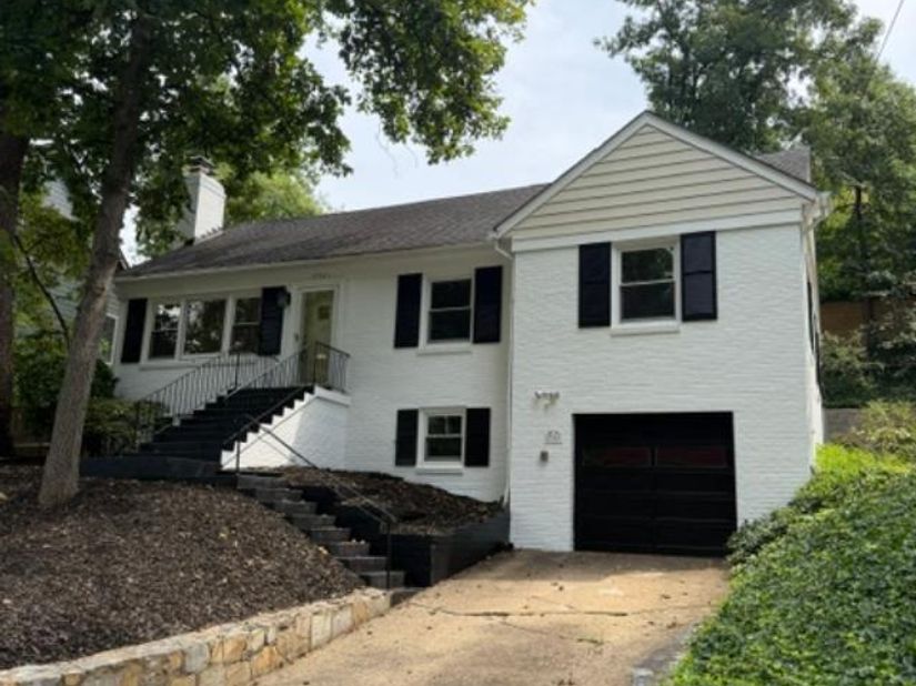 2351 N Vermont Street N, Arlington VA 22207