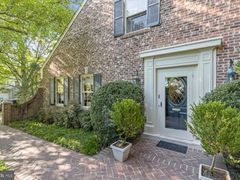 4423 Boxwood Road