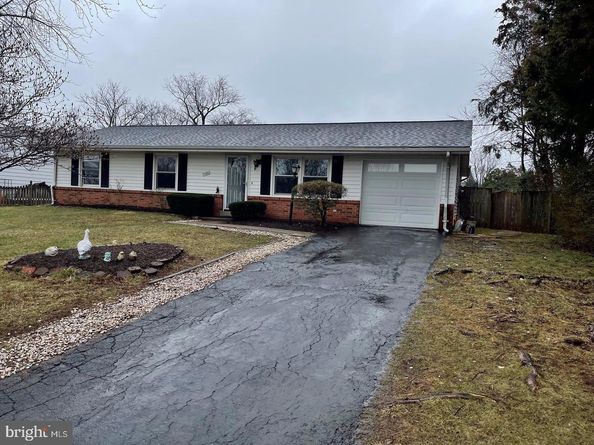 1100 N Sterling Boulevard, Sterling VA 20164