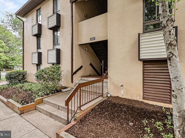 2247 Castle Rock Square 12C, Reston VA 20191