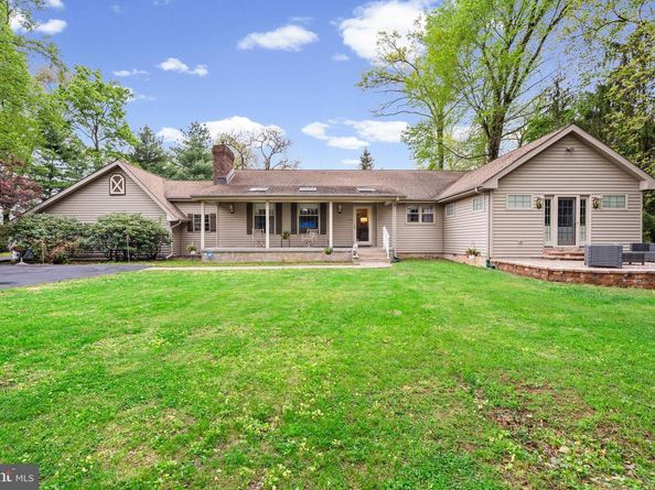 612 Double Woods Road, Langhorne PA 19047