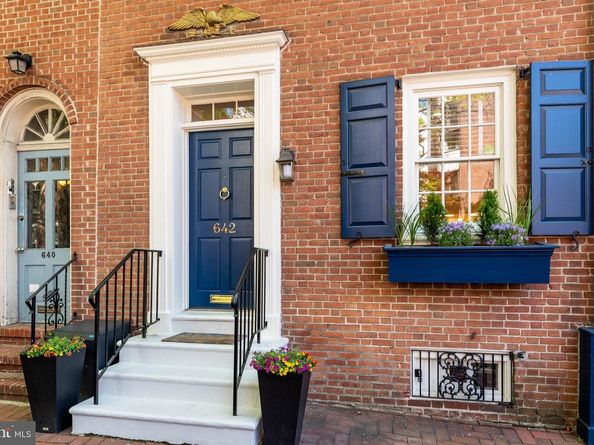642 Pine Street, Philadelphia PA 19106