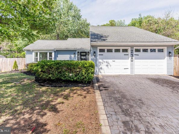 230 E Juniper Avenue, Sterling VA 20164