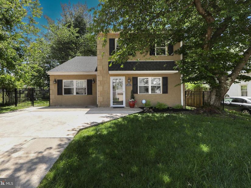 335 Cinnaminson Street, Philadelphia PA 19128