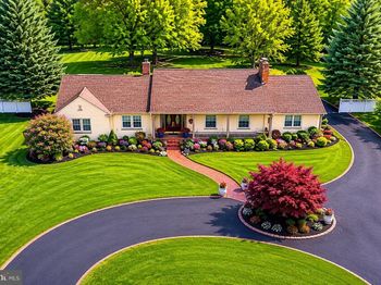1508 Sweet Briar Road