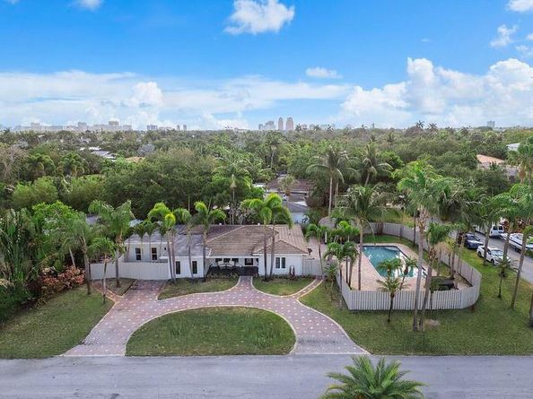 1900 NE 16 Terrace, Fort Lauderdale FL 33305