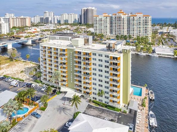 2900 NE 30th St B2, Fort Lauderdale FL 33306