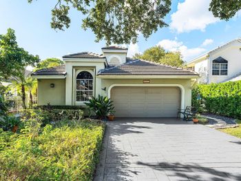 6861 Briarlake Circle