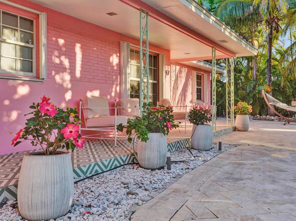 247 SE 3rd Avenue, Delray Beach FL 33483